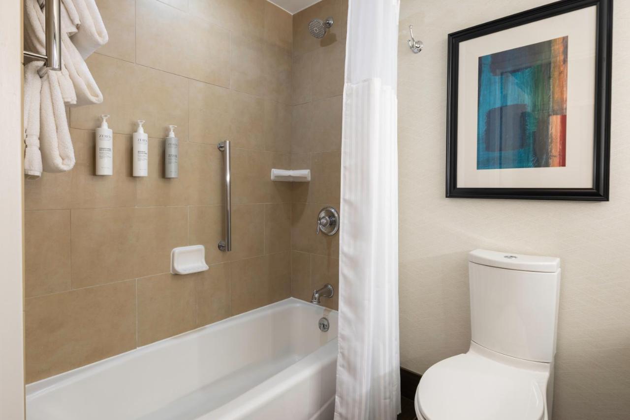 | Hilton Garden Inn Washington DC/Georgetown Area