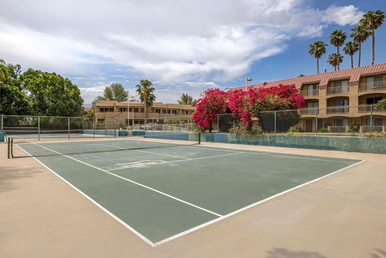 | Best Western Plus Palm Desert Resort