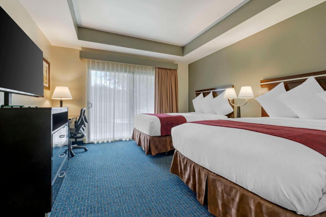 Double Suite - Non-Smoking at Best Western Plus Palm Desert Resort