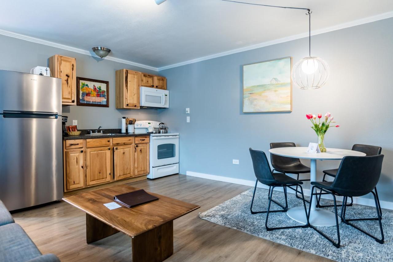 Two-Bedroom Suite with Full Kitchen at Inn at Haystack Rock