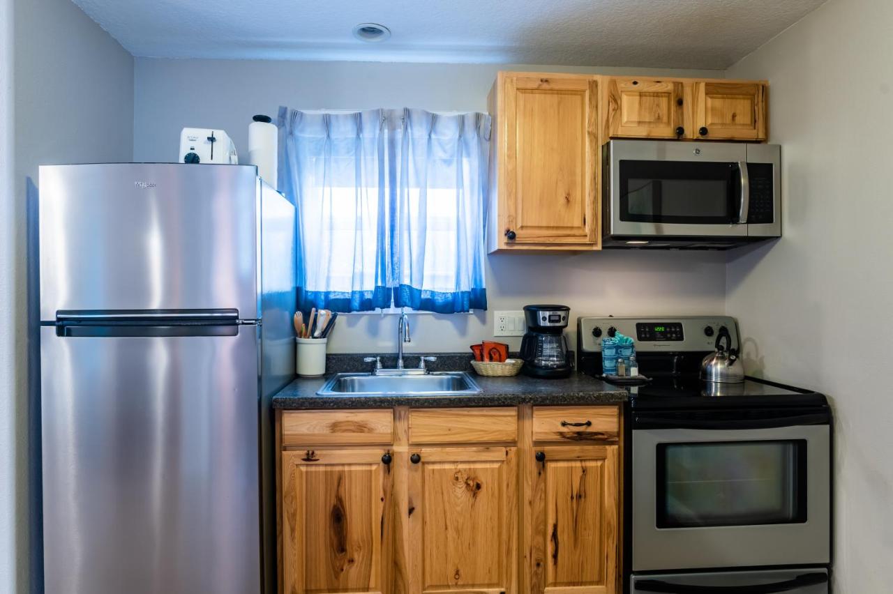 One Bedroom Suite with Spa at Inn at Haystack Rock