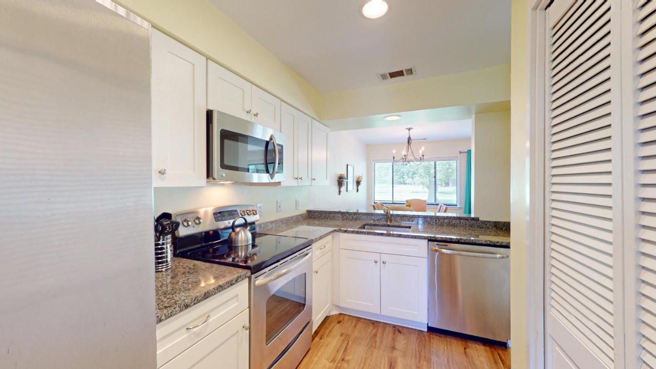 | 943 Inverness Village