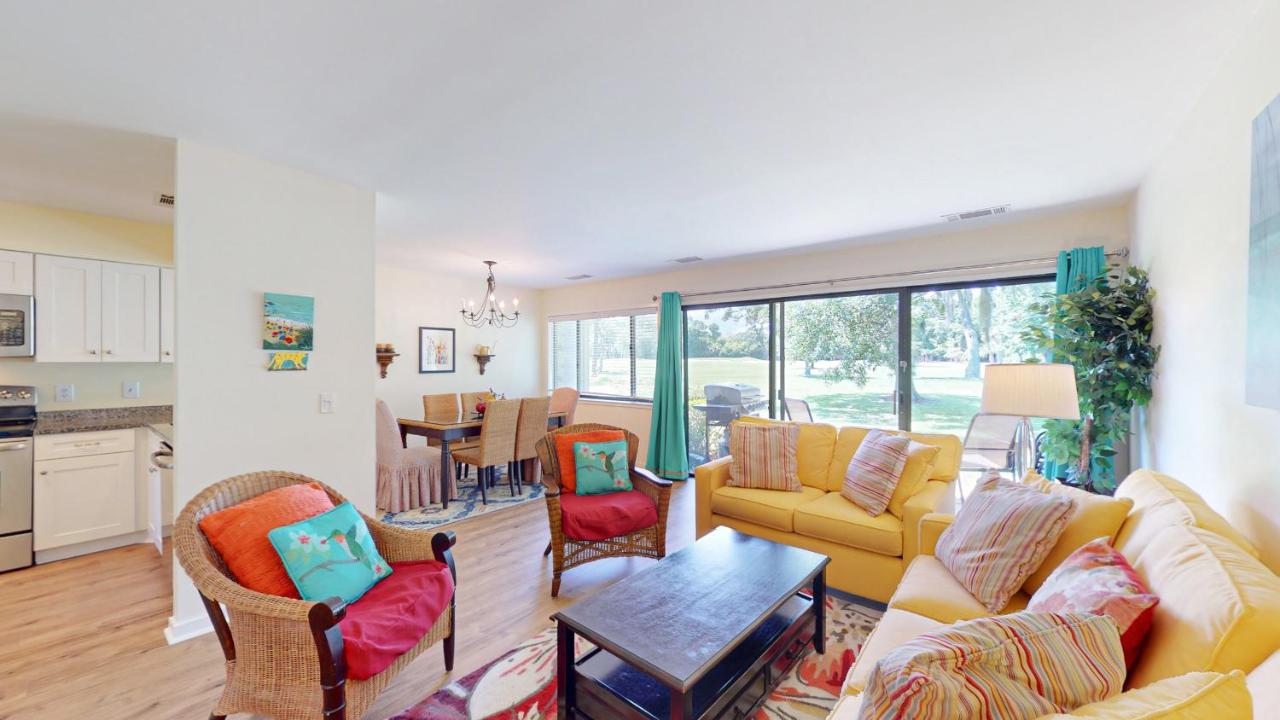 | 943 Inverness Village