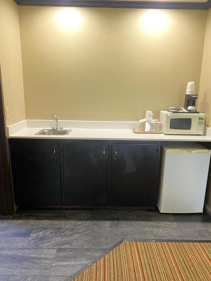  | Super 8 by Wyndham New Hampton