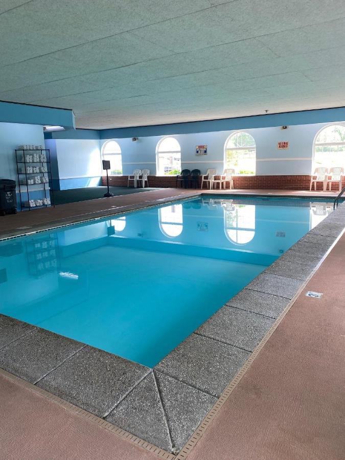  | Super 8 by Wyndham New Hampton
