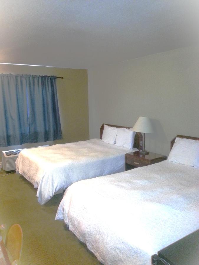 | Rawlins Western Lodge