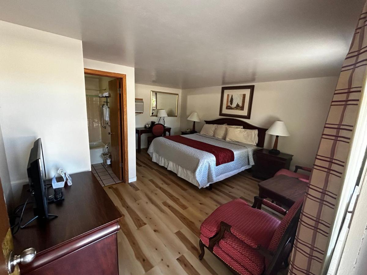  | Rainbow Lodge and Inn