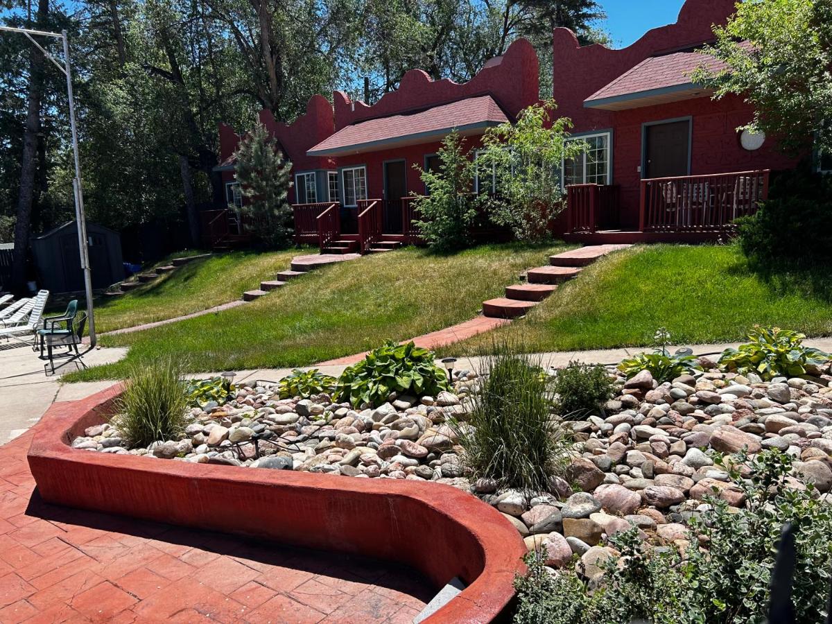  | Rainbow Lodge and Inn