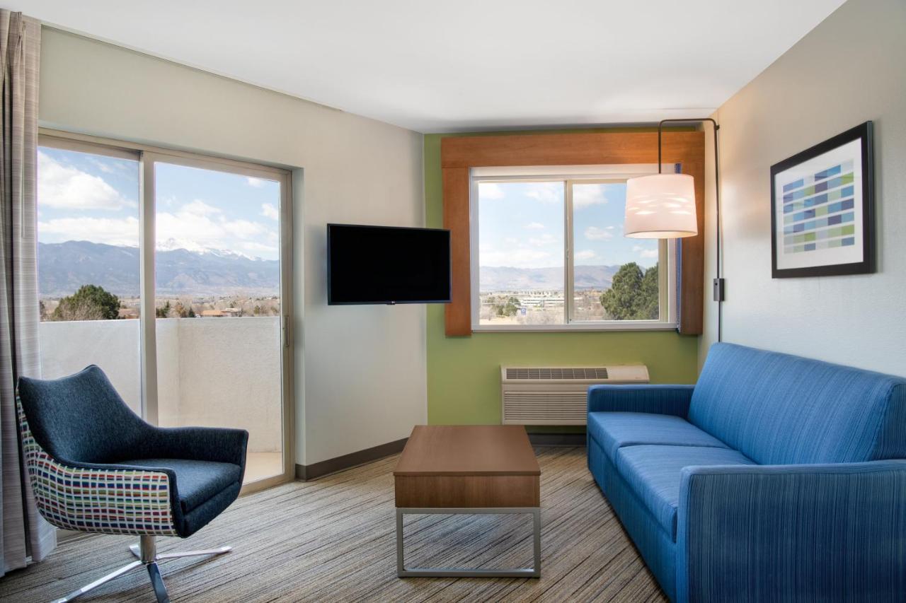 | Holiday Inn Express Colorado Springs Airport, an IHG Hotel