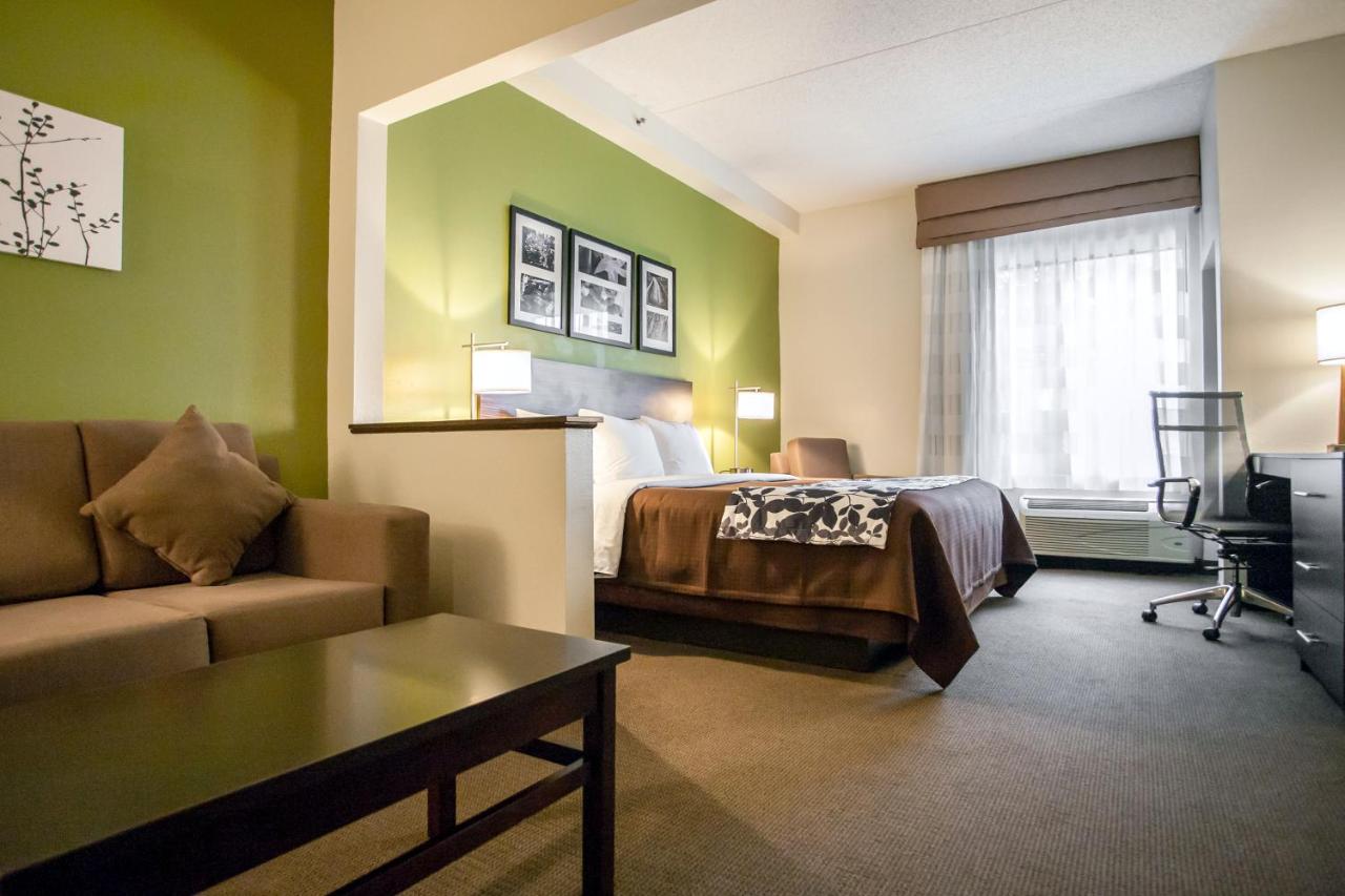 King Suite with Sofa Bed - Non-Smoking at Sleep Inn & Suites Metairie - New Orleans West