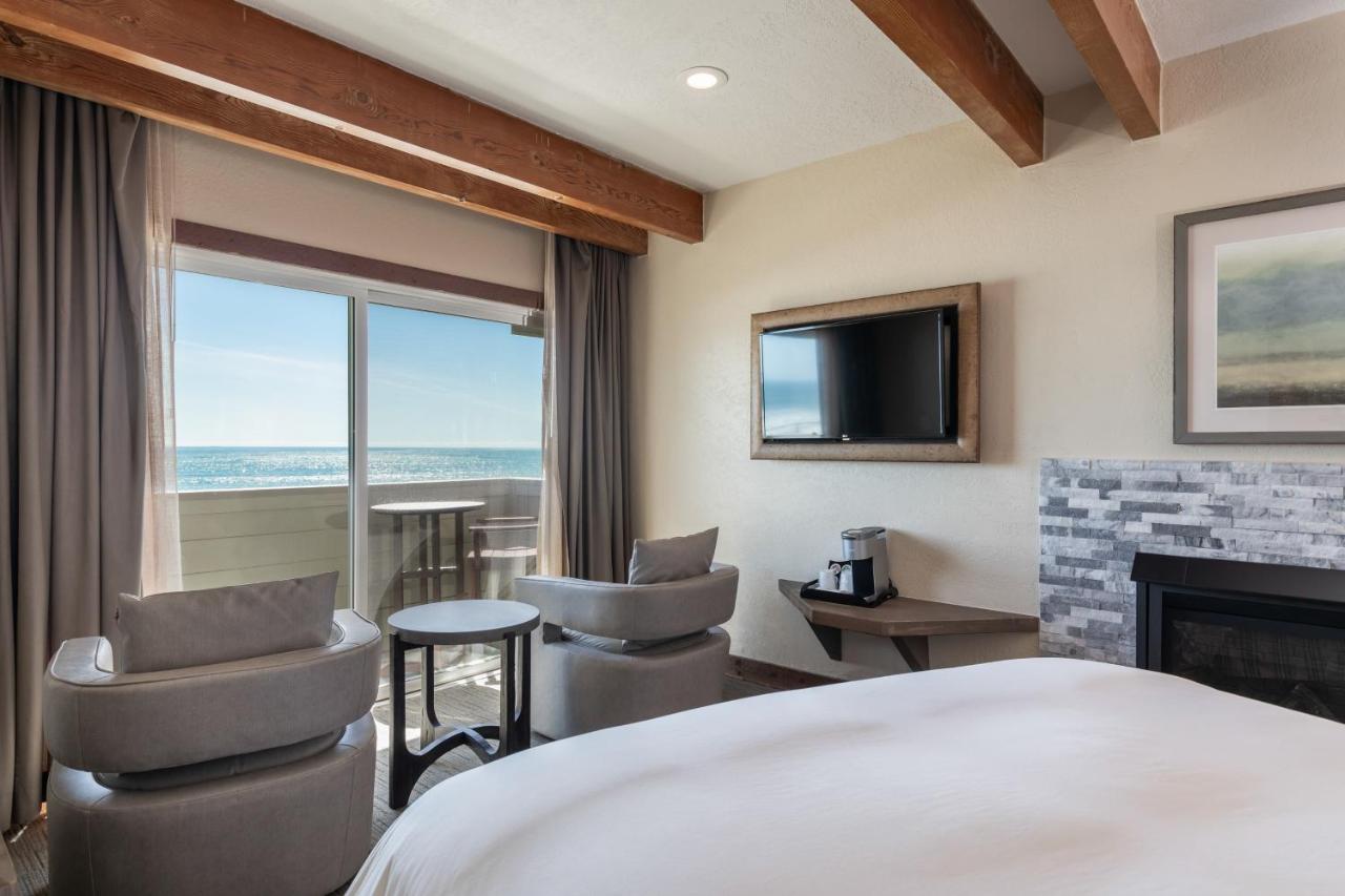 Queen Room at Cypress Inn On Miramar Beach