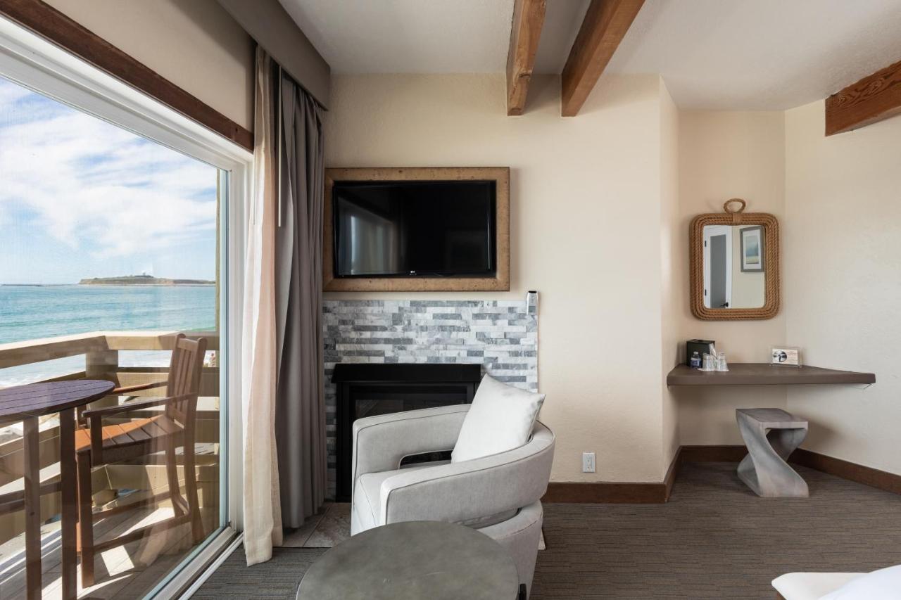 Executive Queen Room at Cypress Inn On Miramar Beach