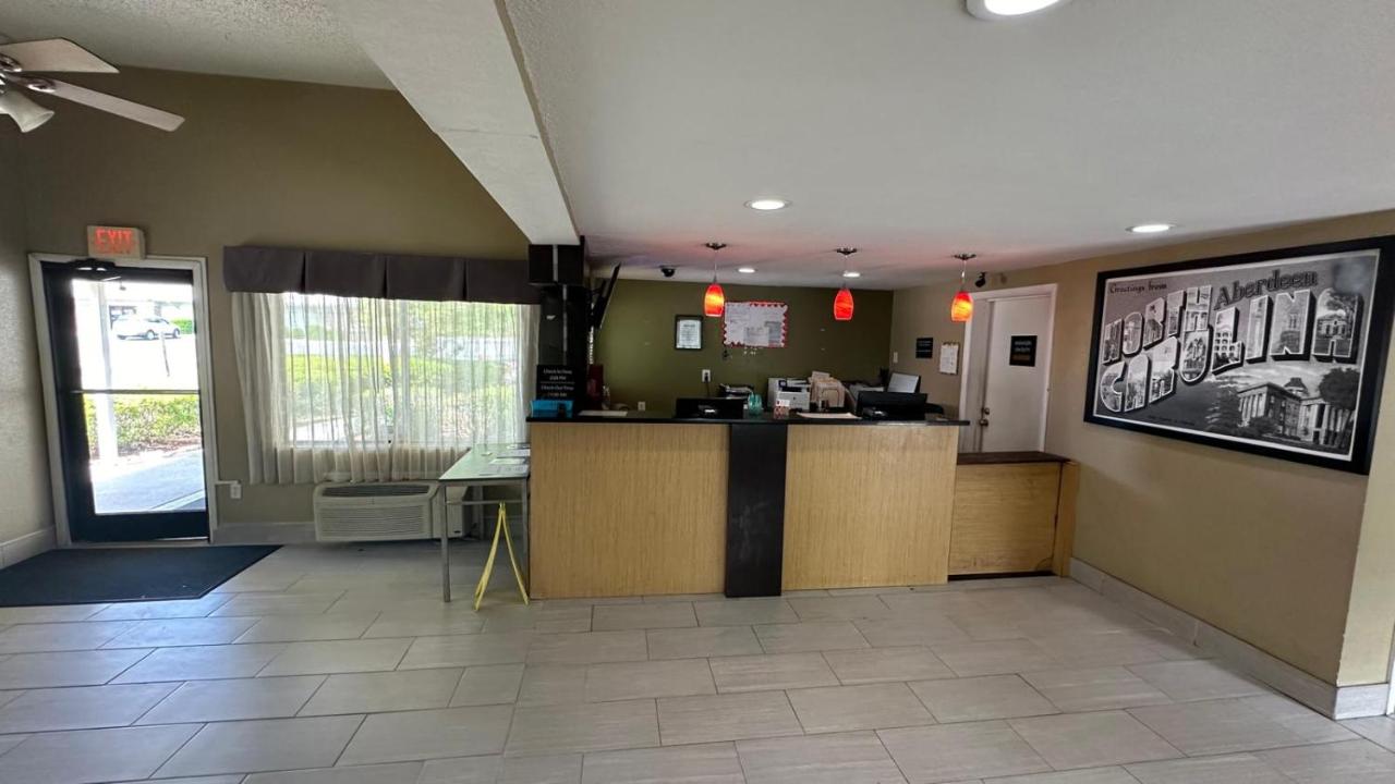 | AmeriVu Inn & Suites-Extended stay Aberdeen