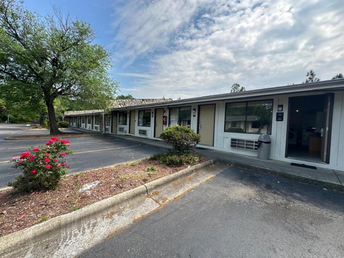 | AmeriVu Inn & Suites-Extended stay Aberdeen