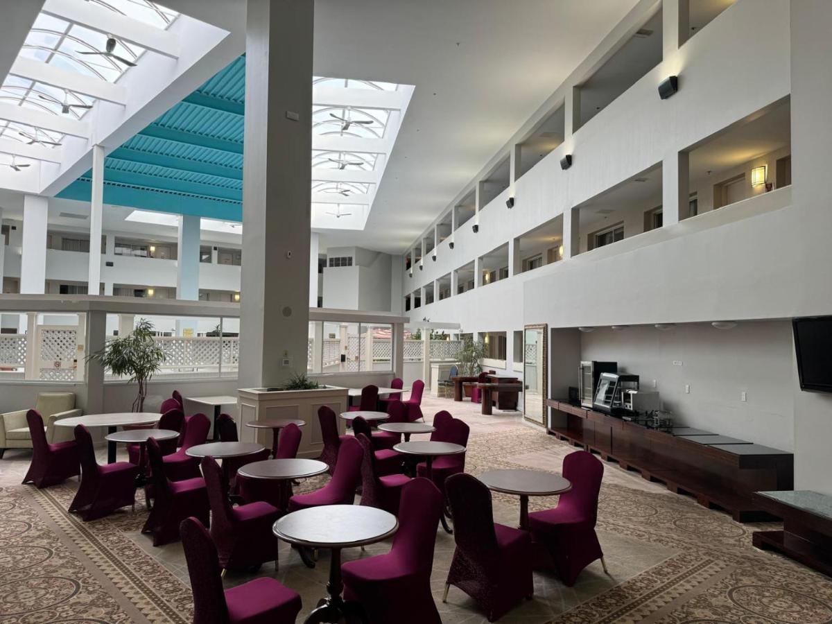 | Bedford Plaza Hotel - The Oasis of Boston!