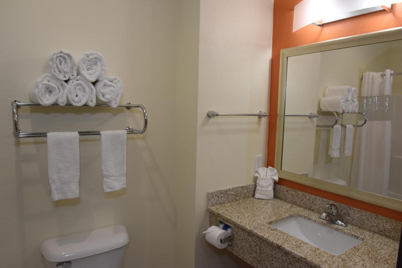 | Home Away Kitchen Suites Enid