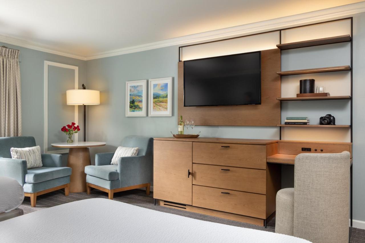 Standard Double Room at Meadowbrook Inn