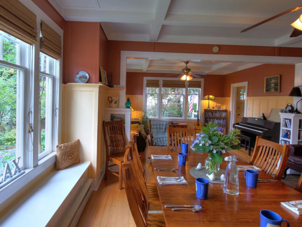 | Argyle House Bed and Breakfast