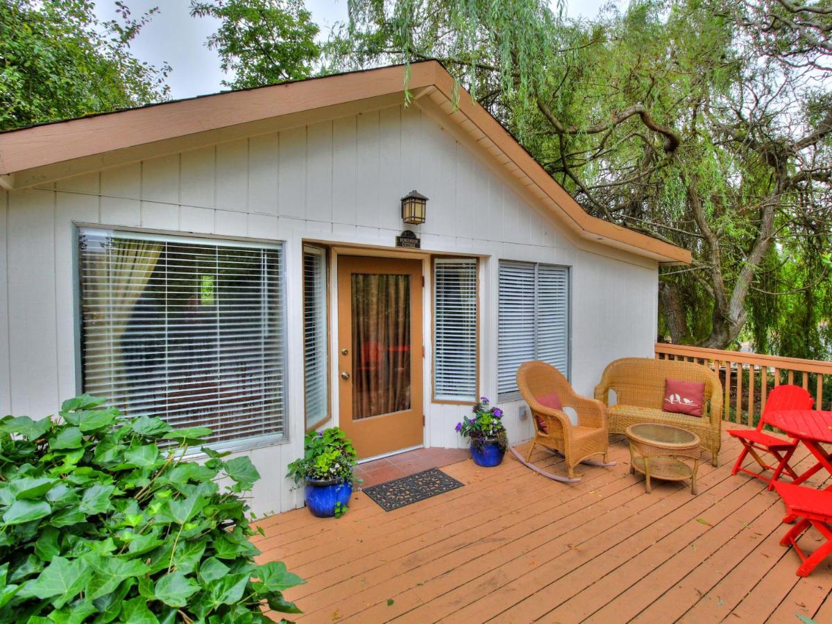 | Argyle House Bed and Breakfast