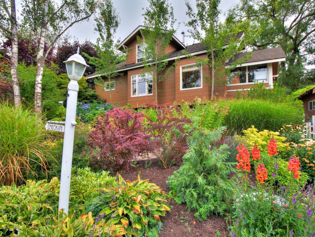 | Argyle House Bed and Breakfast
