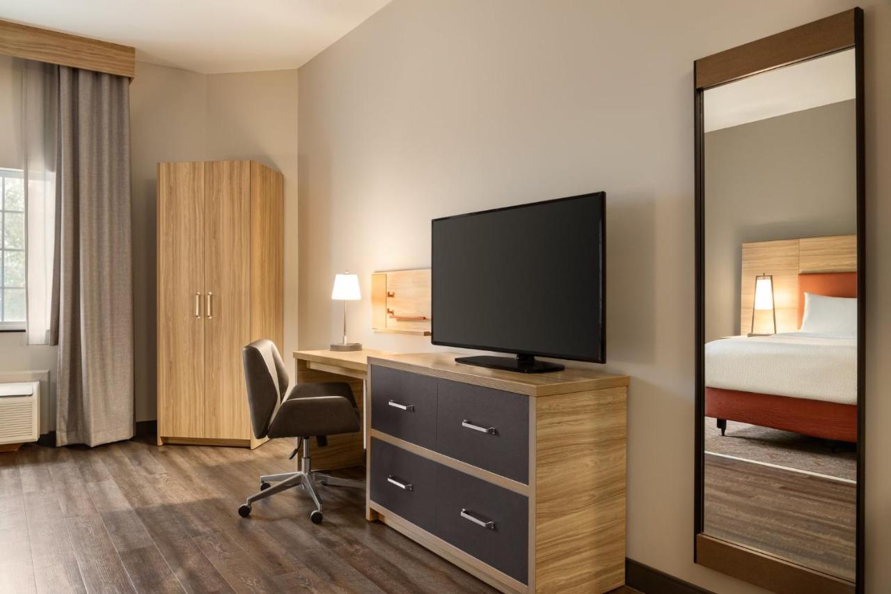 Queen Studio - Non-Smoking at Candlewood Suites Harrisburg