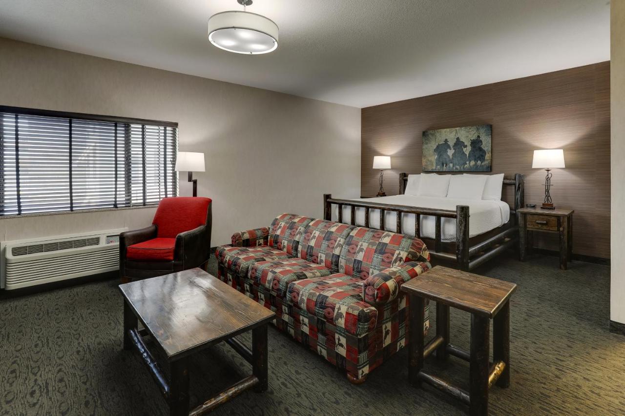 Family Suite at Stoney Creek Hotel Kansas City - Independence