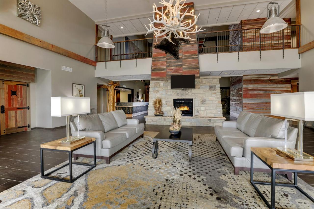 | Stoney Creek Hotel Kansas City - Independence