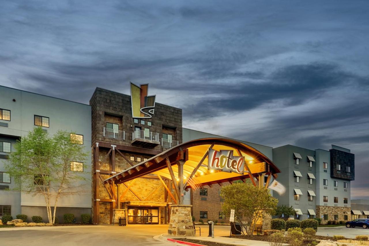 | Stoney Creek Hotel Kansas City - Independence