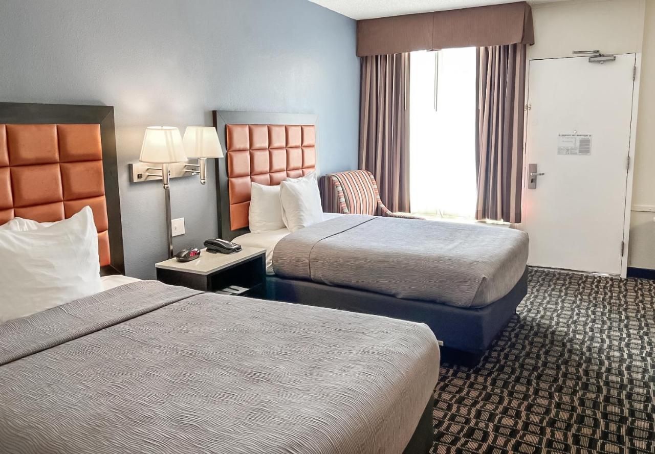 Double Room with Two Double Beds - Non-Smoking at Quality Inn Tampa Airport - Cruise Port
