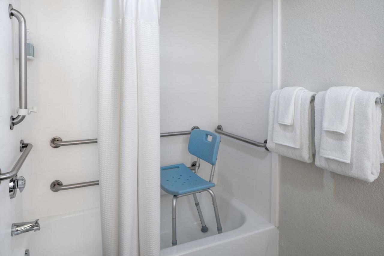 Queen Suite with Sofa Bed at SpringHill Suites by Marriott Convention Center/I-drive