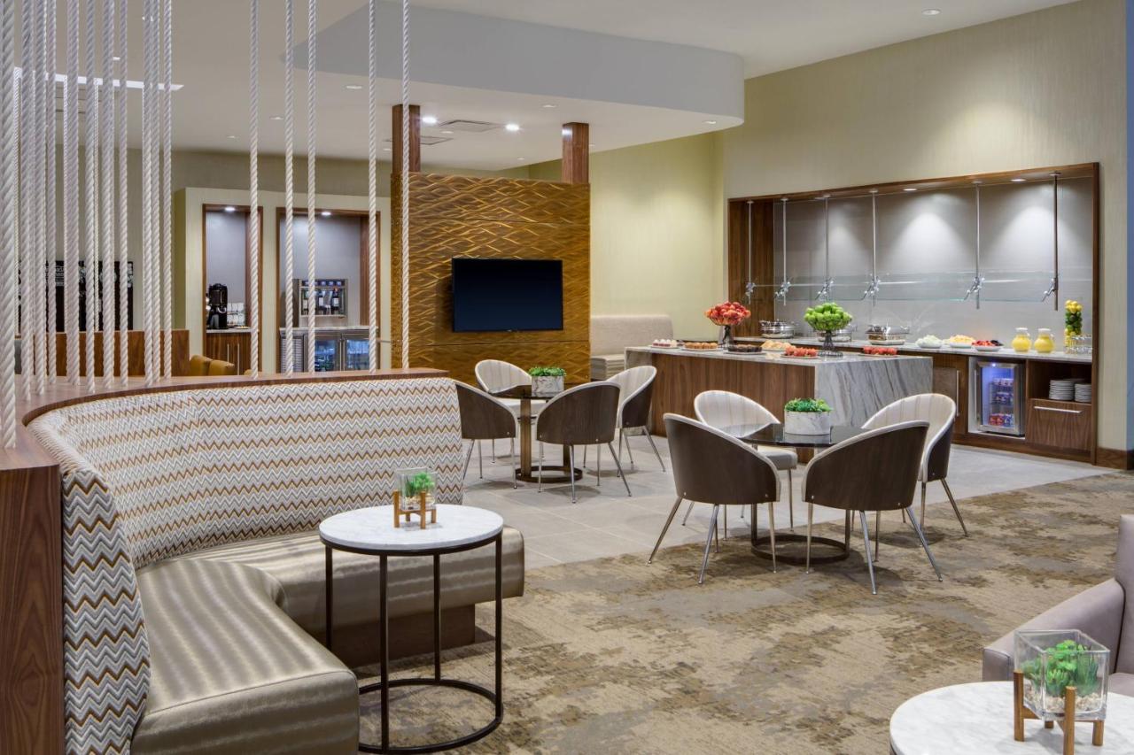 Club King Room with Balcony and Lounge Access at San Antonio Marriott Northwest Medical Center