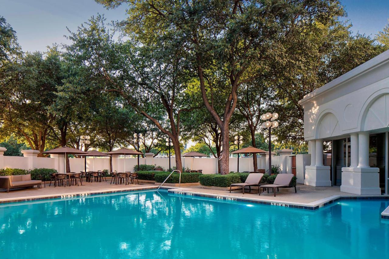 | Sheraton Suites Market Center Dallas