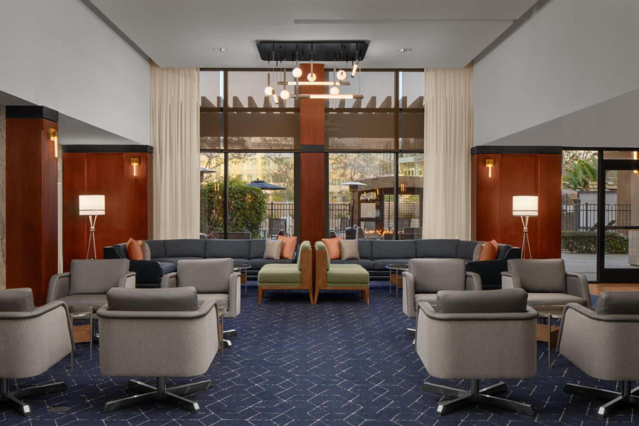 | Courtyard by Marriott San Diego Central