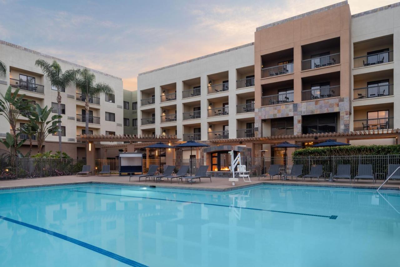| Courtyard by Marriott San Diego Central