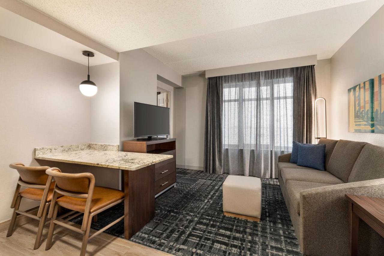 | Homewood Suites by Hilton Washington, D.C. Downtown