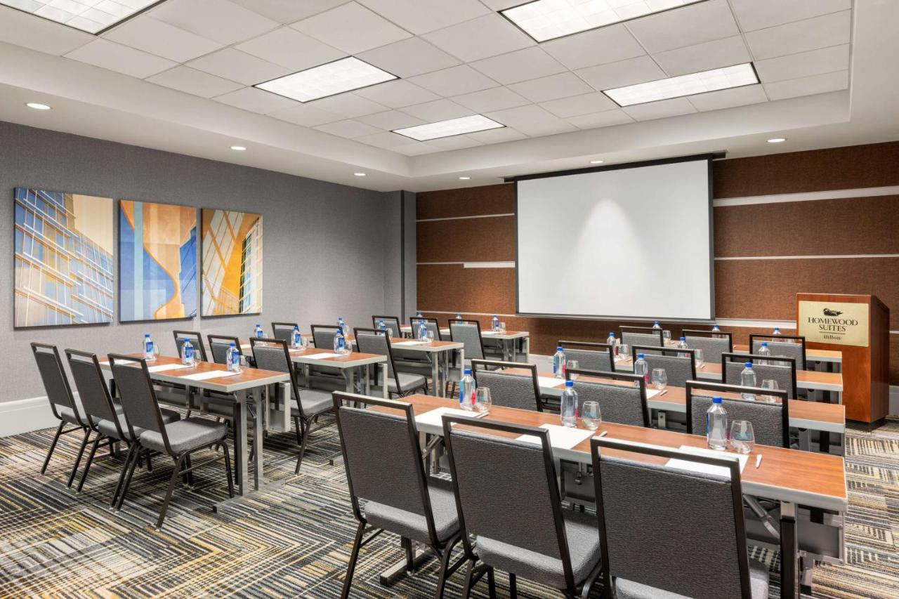 | Homewood Suites by Hilton Washington, D.C. Downtown