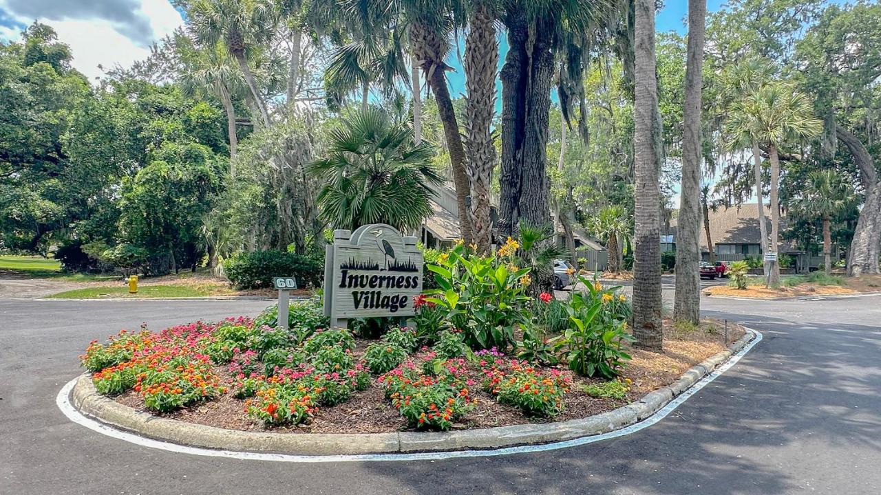 | 911 Inverness Village