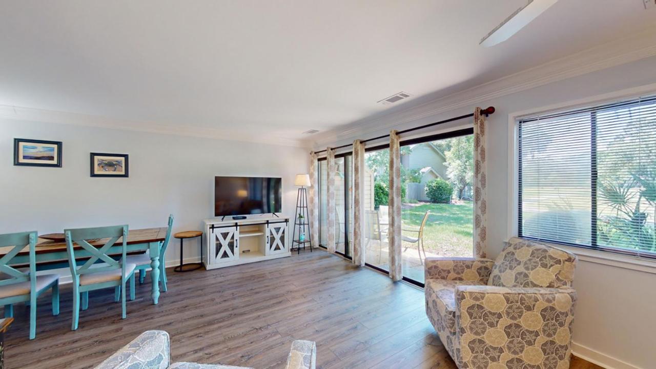 | 946 Inverness Village