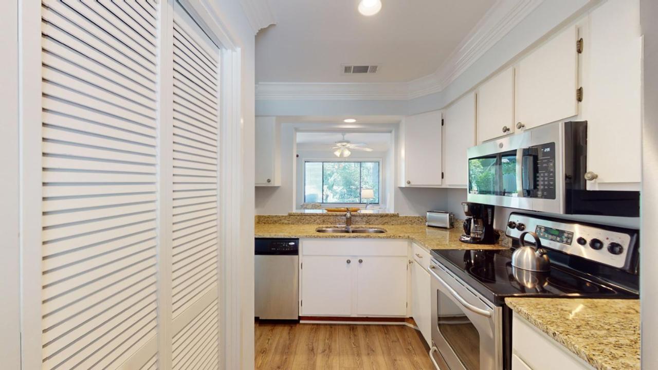 | 946 Inverness Village