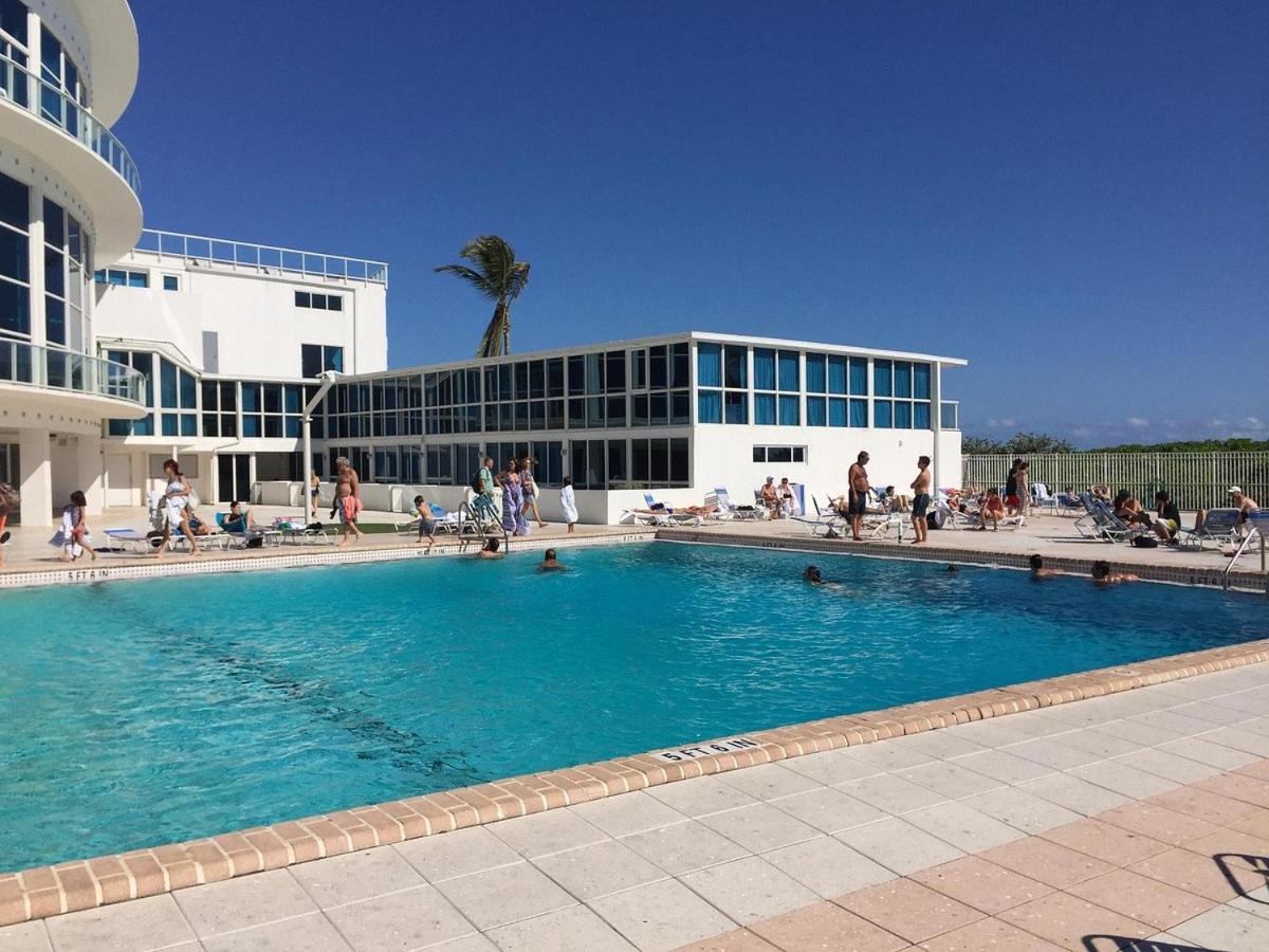 | New Point Miami Beach Apartments