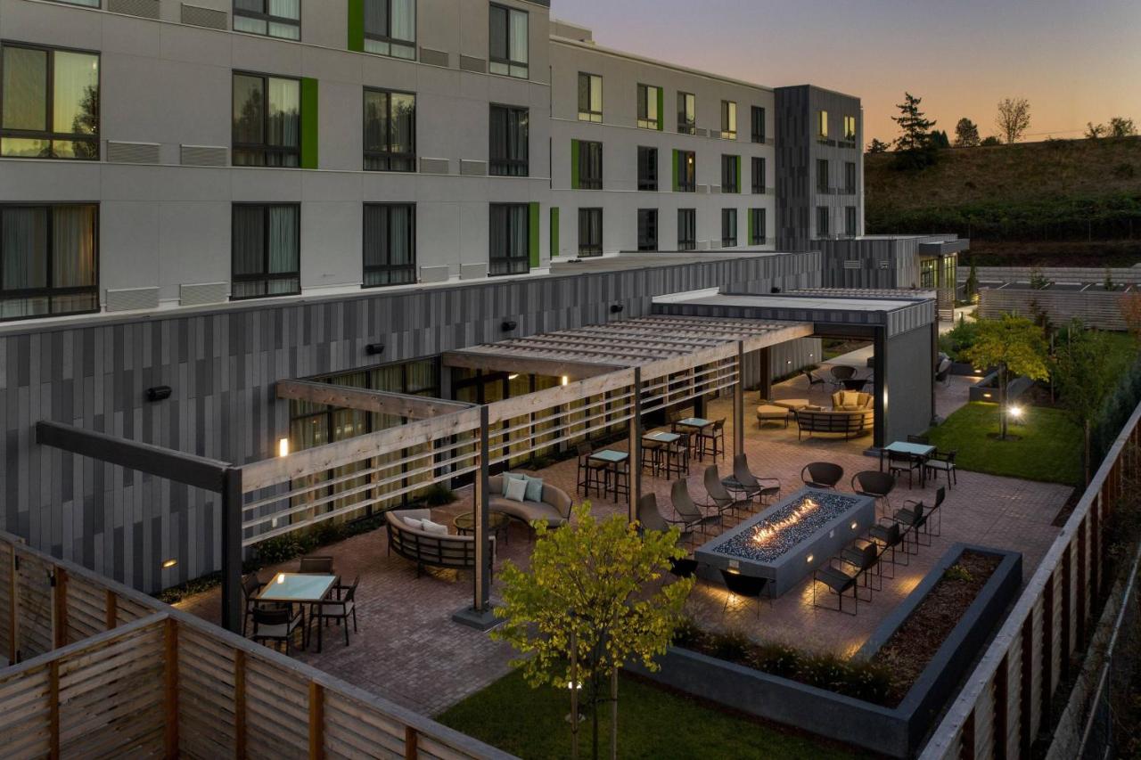 | Courtyard Portland East