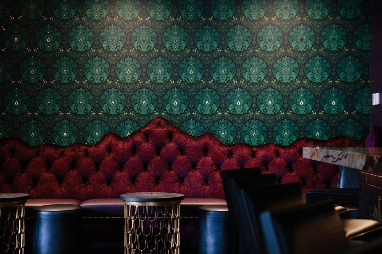 | Grand Bohemian Hotel Mountain Brook, Autograph Collection