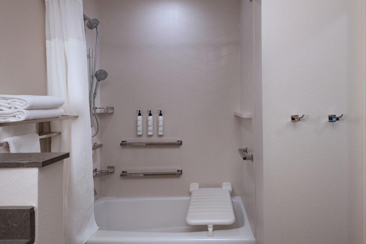 | Fairfield by Marriott Inn & Suites Austin Georgetown