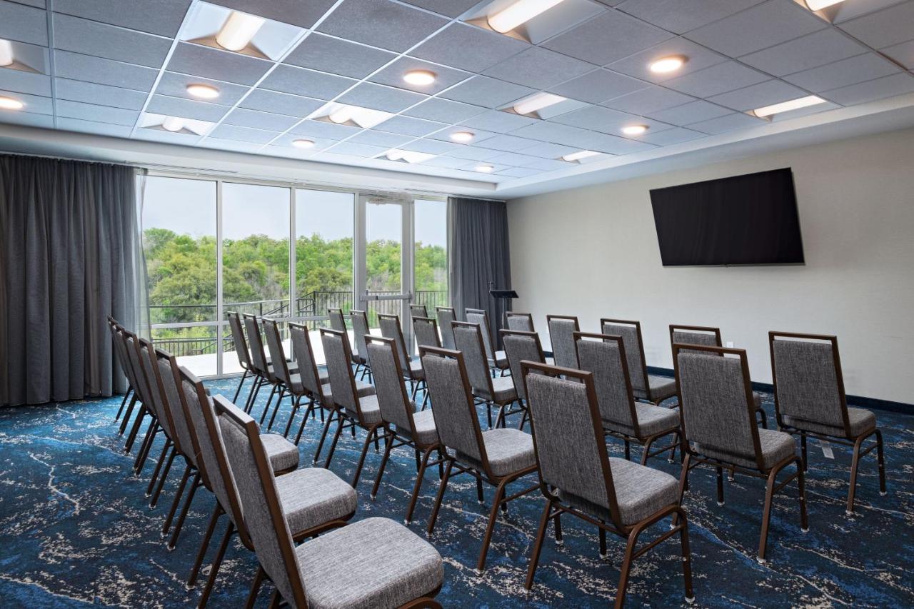 | Fairfield by Marriott Inn & Suites Austin Georgetown