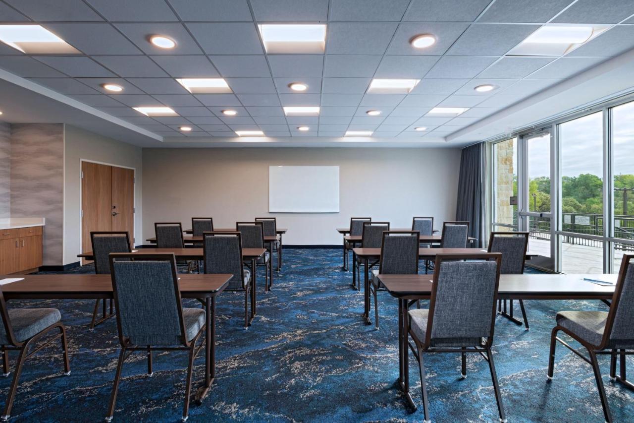 | Fairfield by Marriott Inn & Suites Austin Georgetown