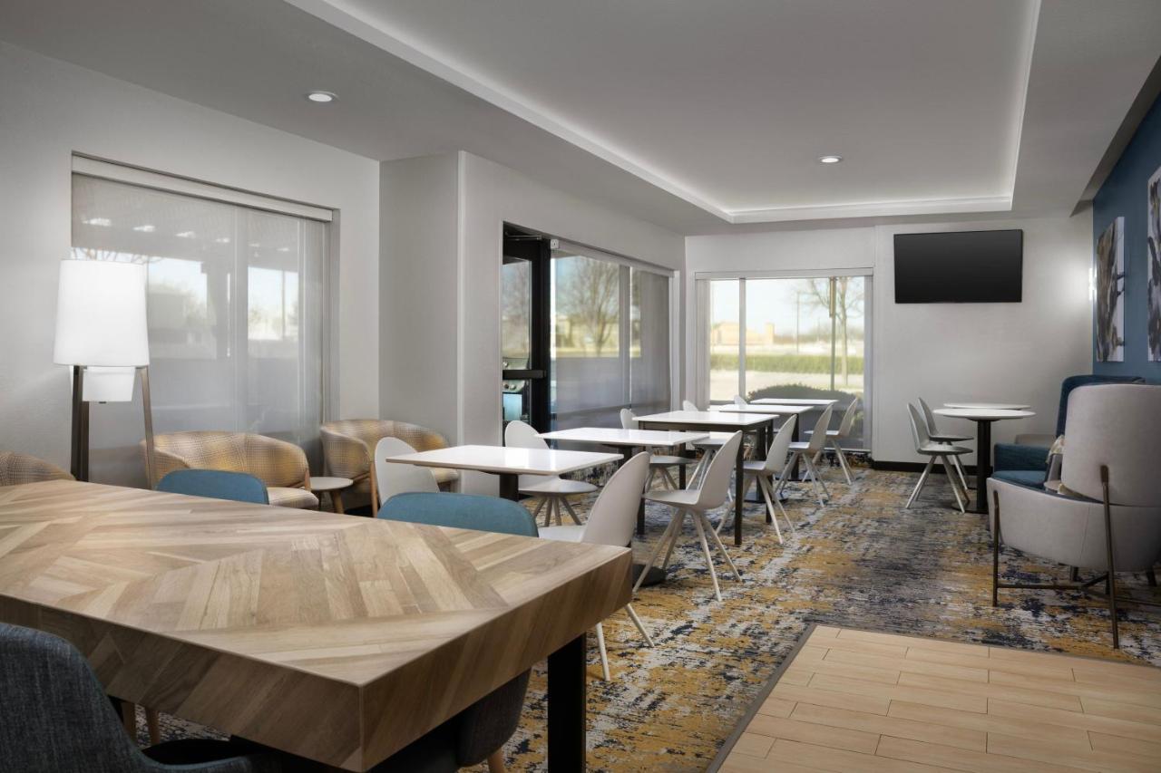 | TownePlace Suites Dallas DeSoto