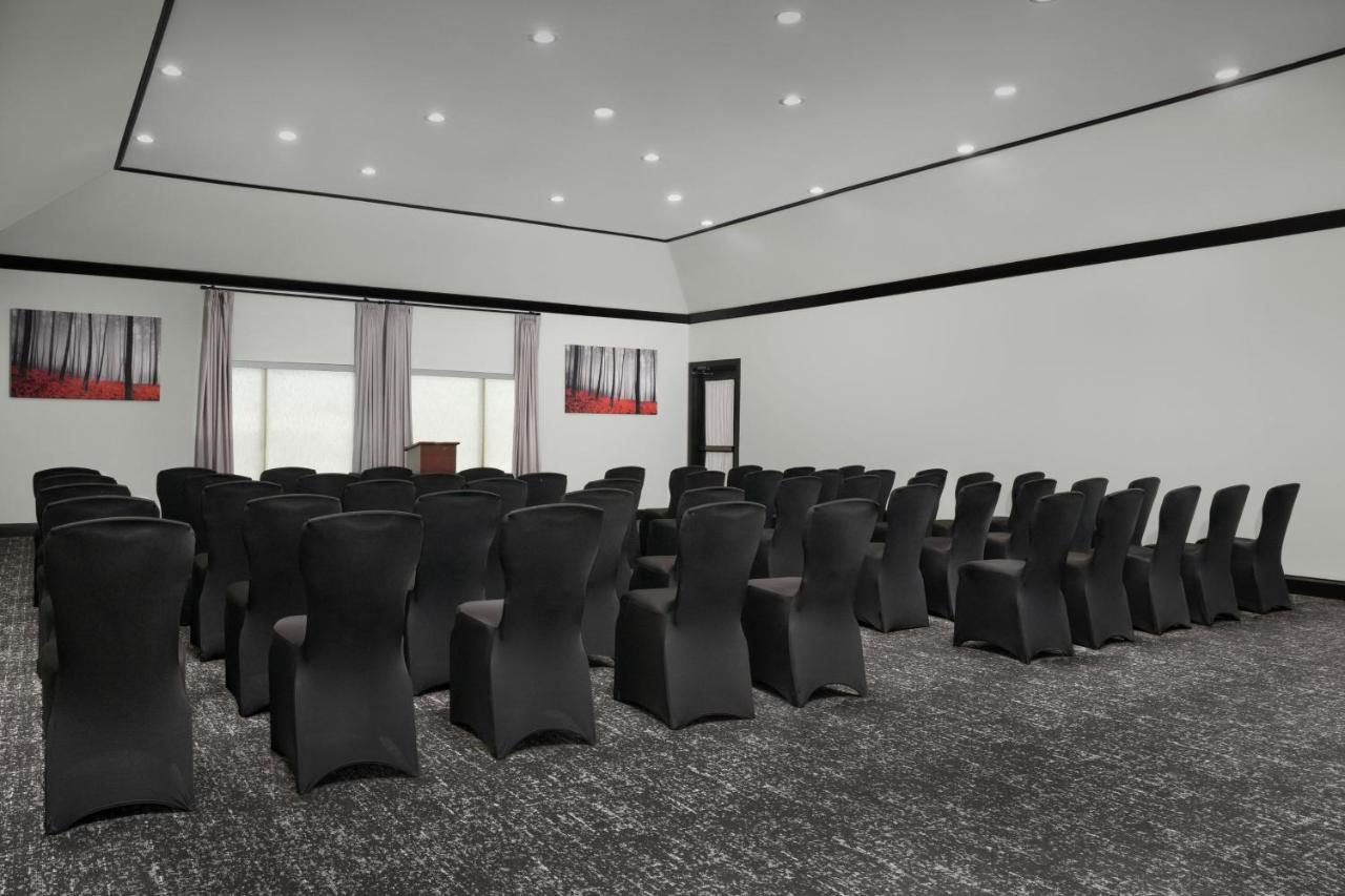 | TownePlace Suites Dallas DeSoto