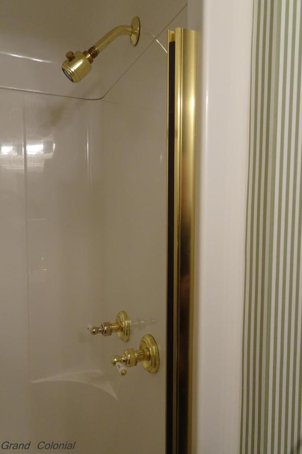 | Grand Colonial Bed and Breakfast