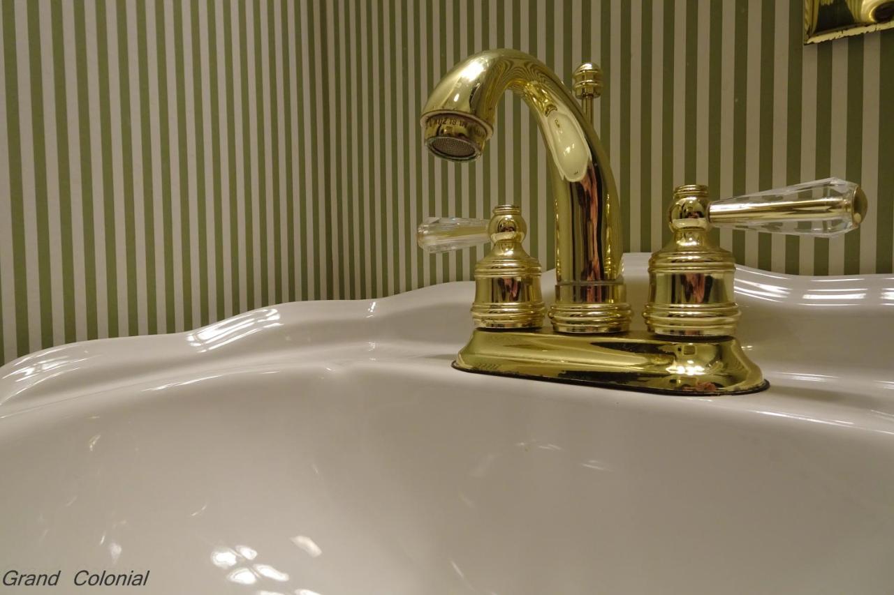 | Grand Colonial Bed and Breakfast