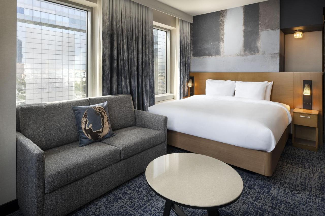  | Courtyard Los Angeles L.A. LIVE